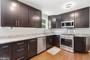 8923 Cromwell, Springfield, VA 22151 - Photo 12
