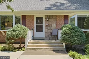 8923 Cromwell, Springfield, VA 22151 - Photo 4