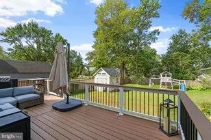 2854 Fairmont St, Falls Church, VA 22042 - Photo 2