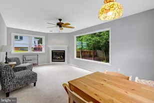 8710 Piccadilly Pl, Springfield, VA 22151 - Photo 24