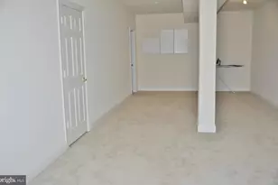 7582 Venture Dr, Alexandria, VA 22315 - Photo 8