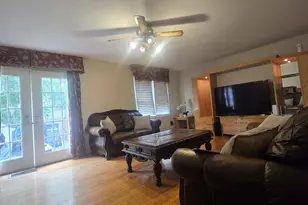 7815 Stovall Ct, Lorton, VA 22079 - Photo 4