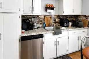 7815 Stovall Ct, Lorton, VA 22079 - Photo 6