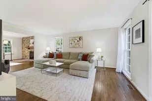 5194 Dungannon Rd, Fairfax, VA 22030 - Photo 4