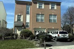 8928 Garden Gate Dr, Fairfax, VA 22031 - Photo 1