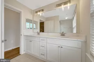 12841 Fair Briar Ln, Fairfax, VA 22033 - Photo 34