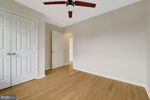 12841 Fair Briar Ln, Fairfax, VA 22033 - Photo 36