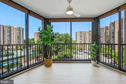 5904 Mount Eagle Drive #711, Alexandria, VA 22303 - Photo 8