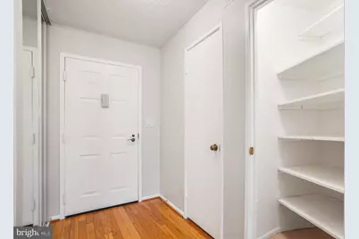 5904 Mount Eagle Drive #711, Alexandria, VA 22303 - Photo 4