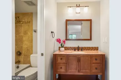 5904 Mount Eagle Drive #711, Alexandria, VA 22303 - Photo 22