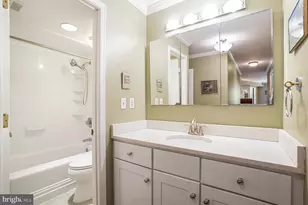 5904 Mt Eagle Dr, Alexandria, VA 22303 - Photo 34