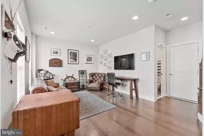 14803 Retreat Boulevard, Chantilly, VA 20151 - Photo 4