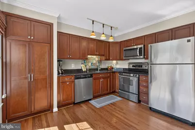 8449 Lakinhurst Lane, Springfield, VA 22152 - Photo 16