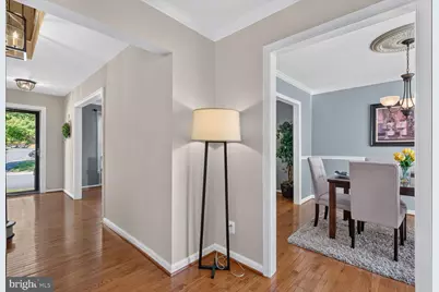 8449 Lakinhurst Lane, Springfield, VA 22152 - Photo 18