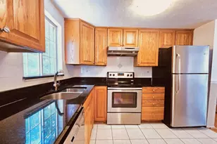 8465 Summer Breeze Ln, Springfield, VA 22153 - Photo 6