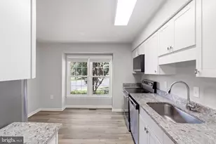 10272 Colony Park Dr, Fairfax, VA 22032 - Photo 14