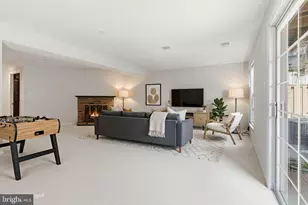10272 Colony Park Dr, Fairfax, VA 22032 - Photo 30