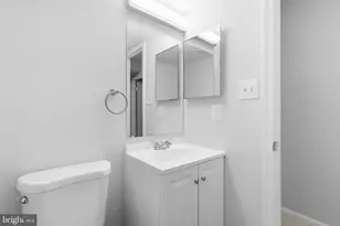 10272 Colony Park Dr, Fairfax, VA 22032 - Photo 32