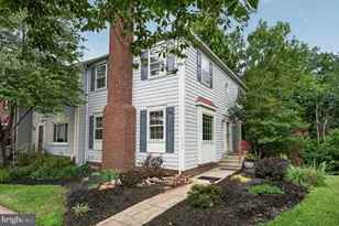 14560 Creek Branch Ct, Centreville, VA 20120 - Photo 2