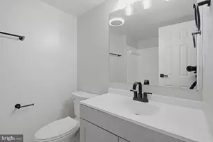 11723 Karbon Hill Ct, Reston, VA 20191 - Photo 10