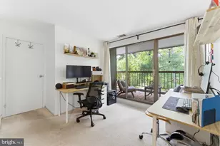 11260 Chestnut Grove Square, Reston, VA 20190 - Photo 34