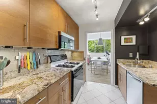 11260 Chestnut Grove Square, Reston, VA 20190 - Photo 22