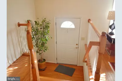 2012 Gallows Tree Court, Vienna, VA 22182 - Photo 2