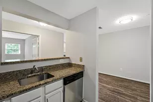 12005 Taliesin Pl, Reston, VA 20190 - Photo 16