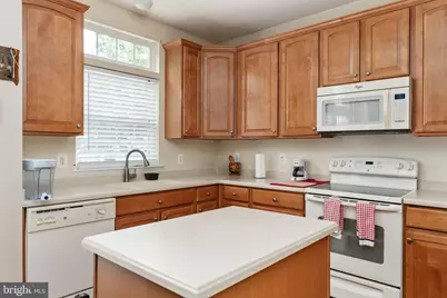 8945 Wynnefield Court, Lorton, VA 22079 - Photo 30