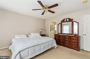 8945 Wynnefield Ct, Lorton, VA 22079 - Photo 38