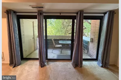 6141 Leesburg Pike #208, Falls Church, VA 22041 - Photo 10