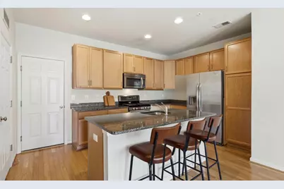 2939 Finsbury Place #103, Fairfax, VA 22031 - Photo 4