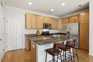 2939 Finsbury Pl, Fairfax, VA 22031 - Photo 4