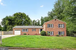 1514 Gingerwood Ct, Vienna, VA 22182 - Photo 2