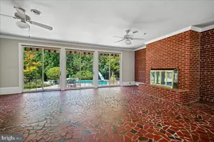 8106 W Boulevard Dr, Alexandria, VA 22308 - Photo 24