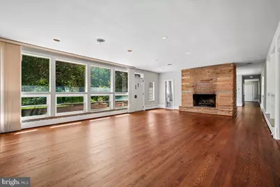 8106 W Boulevard Drive, Alexandria, VA 22308 - Photo 6