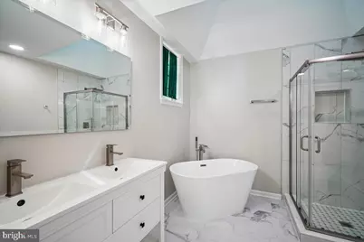 8106 W Boulevard Drive, Alexandria, VA 22308 - Photo 16
