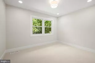 9137 Rockefeller Ln, Springfield, VA 22153 - Photo 22