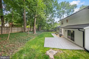 9137 Rockefeller Ln, Springfield, VA 22153 - Photo 34
