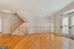 13280 Maple Creek Ln, Centreville, VA 20120 - Photo 8