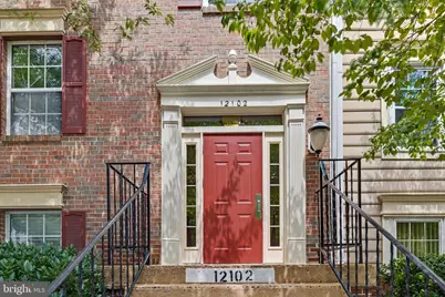 12102 Green Leaf Court #201, Fairfax, VA 22033 - Photo 2