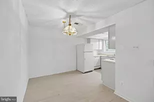 12102 Green Leaf Ct, Fairfax, VA 22033 - Photo 12