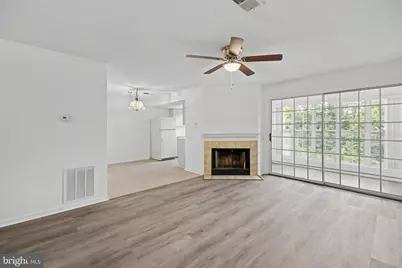 12102 Green Leaf Court #201, Fairfax, VA 22033 - Photo 4