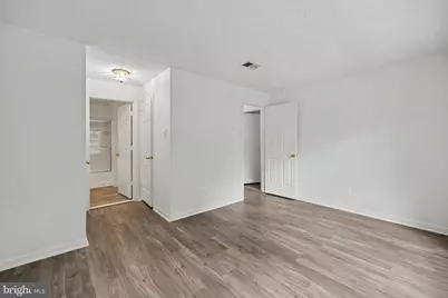 12102 Green Leaf Court #201, Fairfax, VA 22033 - Photo 14