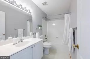 1718 Stuart Pointe Ln, Herndon, VA 20170 - Photo 36