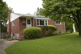 6815 Kingwood Dr, Falls Church, VA 22042 - Photo 1