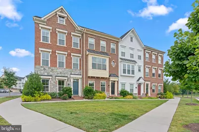 5284 Ridgeview Retreat Drive, Chantilly, VA 20151 - Photo 2