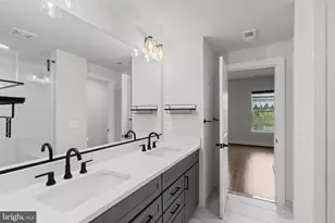 5284 Ridgeview Retreat Dr, Chantilly, VA 20151 - Photo 30