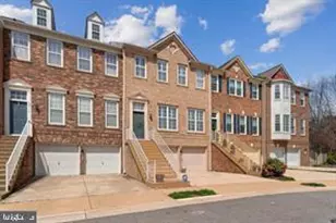 6156 Manchester Park Cir, Alexandria, VA 22310 - Photo 1