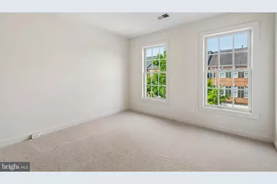8028 Samuel Wallis Street, Lorton, VA 22079 - Photo 10
